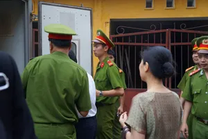 Tình vợ chồng Dương Chí Dũng khi trải qua cơn “sóng gió”