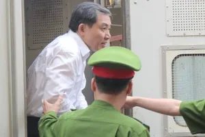 Phúc thẩm vụ án Dương Chí Dũng: Ở Vinalines những việc đó phải bằng tiền mặt 