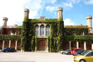 Anh: Chấn động vụ án anh trai cưỡng hiếp em gái liên tiếp trong 2 năm