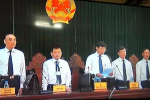 “Điệp khúc” của chủ tọa đại án bầu Kiên: “Không cần phải trả lời”