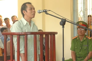 Bố vợ vì bênh mà lỡ tay đâm chết con rể 