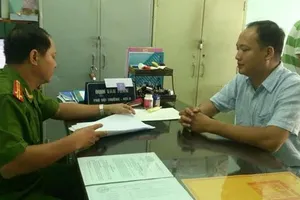 Bắt 2 cán bộ hải quan cấu kết buôn lậu hàng hóa có giá trị cực lớn