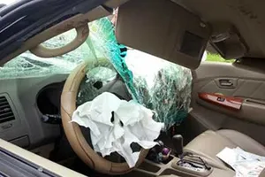 Khởi tố tài xế taxi chèn ô tô qua người trung úy công an