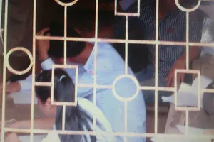 Đỗ tốt nghiệp thấp vì 'thầy Khoa tung ảnh lên mạng'