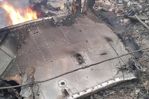 Tìm thấy hộp đen của máy bay rơi ở Hòa Lạc 