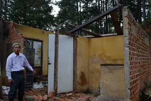 Bị trộm tháo dỡ toàn bộ căn nhà khi đi vắng