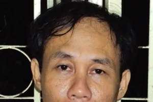 Nhậu say, dùng búa chẻ củi chém chết vợ lẫn mẹ vợ