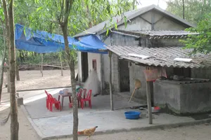 Mạo danh nhà báo nhẫn tâm lừa tiền người vợ có chồng đi biển bị chết