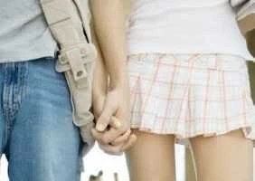 Thiếu nữ 13 tuổi "dâng hiến"... bạn trai "hưởng" 15 năm tù