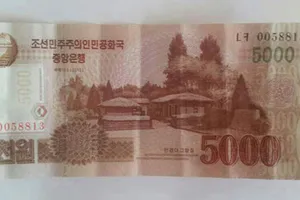 Triều Tiên bỏ hình lãnh tụ trên tờ tiền giá trị nhất 