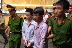 Hai công nhân giết người vì mâu thuẫn chấm công