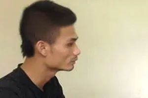 Mua hai khẩu súng để…đi buôn heroin 