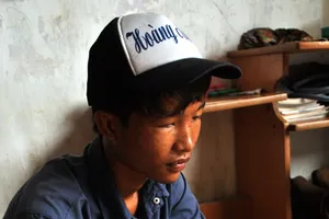 Có nhà mới, Hào Anh đuổi cha mẹ ra đường