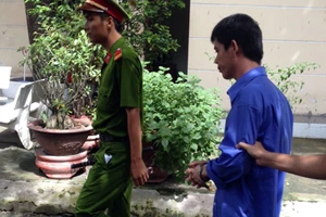 Tung hình khỏa thân của người yêu lên facebook vì bị chia tay