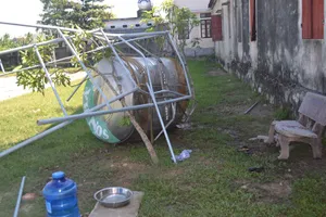 Thương tâm: Bồn chứa nước nhà trường bị sập, đè chết 2 học sinh tiểu học