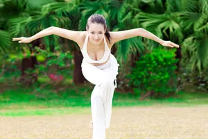 Fan háo hức vì “nữ thần yoga” diễn phim 3D 