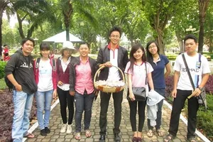 9X dọn vệ sinh thành giám đốc, doanh thu 400 triệu/tháng