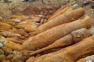 Quảng Trị phát hiện... một hầm lớn chứa bom đạn
