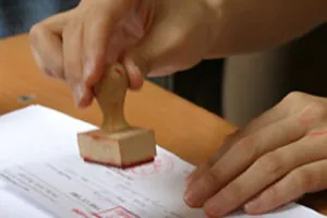 Cho doanh nghiệp tự quyết về con dấu