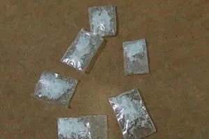 Giấu ma túy trong điện thoại đi dự sinh nhật