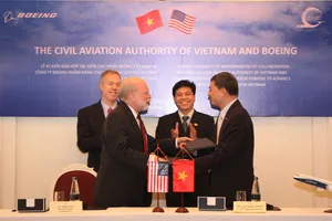 Hàng không Hoa kỳ hỗ trợ hàng không Việt Nam