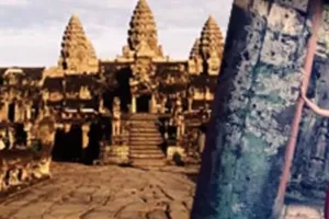 Chụp ảnh khỏa thân trong đền: 2 nữ du khách bị bắt giữ