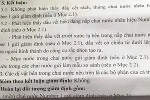 Vụ nước ngọt Tân Hiệp Phát có ruồi: Chai nước có dấu vết biến dạng