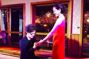 Chương Tử Di kết hôn với ca sĩ Uông Phong