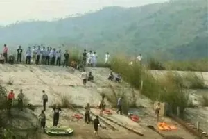 Em bé ngã xuống hồ, 6 người thân nhảy xuống cứu nhưng đều thiệt mạng