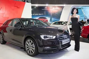 Thuế tăng mạnh: Ôtô đắt thêm cả trăm triệu