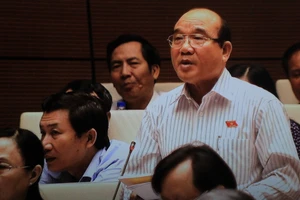 'Bỏ án tử hình tội tham nhũng xã hội sẽ loạn'