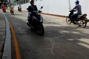Lo ngại: Hầm chui cầu Điện Biên Phủ xuất hiện nhiều vết nứt