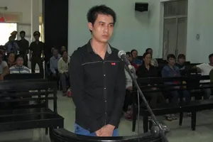 Cháu bắn cậu ‘tơi tả’ bằng súng hoa cải để… đòi tiền 