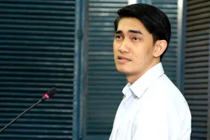 Ngày mai xét xử vụ người tình trẻ 'cướp' nhẫn kim cương 7 tỉ đồng