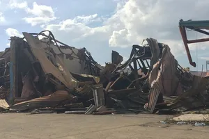 Bình Dương: Công ty gỗ của Malaysia bất ngờ bốc cháy dữ dội