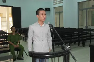 Nhân viên bán xăng lên ‘kịch bản’ cướp tiền tinh vi