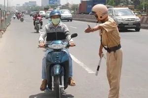 Quên giấy tờ xe, GPLX ở nhà bị phạt thế nào?