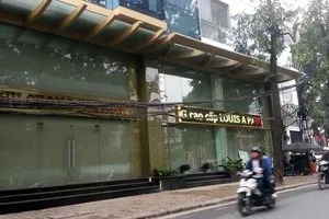 Công ty kim cương lớn nhất Hà Nội bị khám xét khẩn cấp