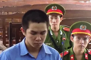 Tăng án tội môi giới tiêu thụ xe gian 