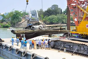 Trường hợp tài công lái sà lan đâm sập cầu Ghềnh có thể vô tội