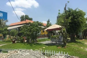 Chậm đăng ký kinh doanh 5 ngày, chủ quán cafe bị xử hình sự