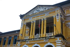 Không biết luật vẫn ‘lừa’ luật sư chạy án cả tỉ đồng