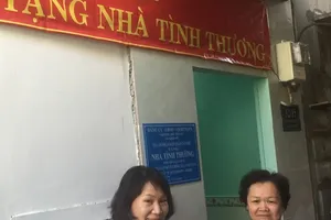 TAND quận Tân Phú trao nhà tình thương
