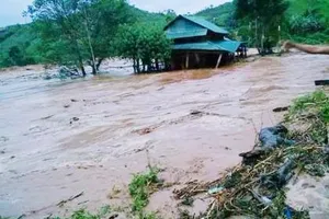 Vỡ đường ống thủy điện Sông Bung 2: Nhiều người vẫn bị mất liên lạc