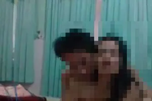 Cán bộ Sóc Trăng lộ clip nóng vẫn đi làm bình thường