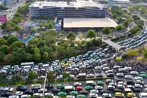 Thủ tướng trả lời TP.HCM về giảm ùn tắc ở Tân Sơn Nhất