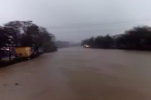 Nhiều hồ chứa ở Thừa Thiên-Huế vượt đạt ngưỡng tràn