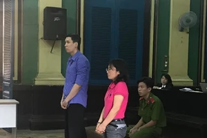 Nhân viên ngân hàng áp tải làm mất tiền lãnh 22 năm tù