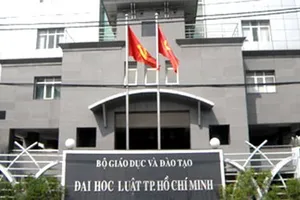 Bộ yêu cầu ĐH Luật TP.HCM báo cáo vụ 'photo giáo trình'