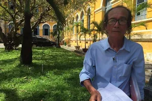 Tranh chấp chiếc máy rửa... 1.000 ly trong 1 giờ